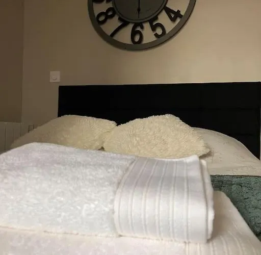 Cosy Equipe Et Parking Couvert Prive Aux Portes De Flers (Orne)