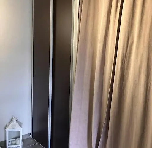 Cosy Equipe Et Parking Couvert Prive Aux Portes De Flers (Orne)